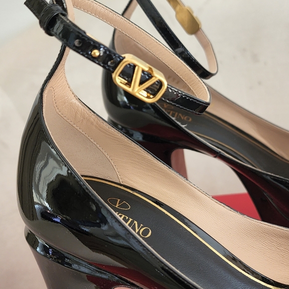 🦋 VALENTINO GARAVANI PLATFORM PUMP 🦋 - Picture 6 of 12